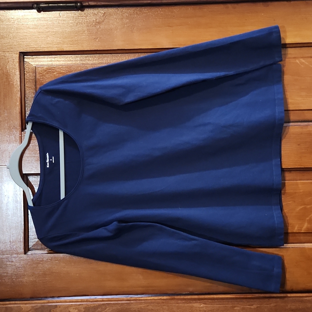 Navy blue long sleeve top